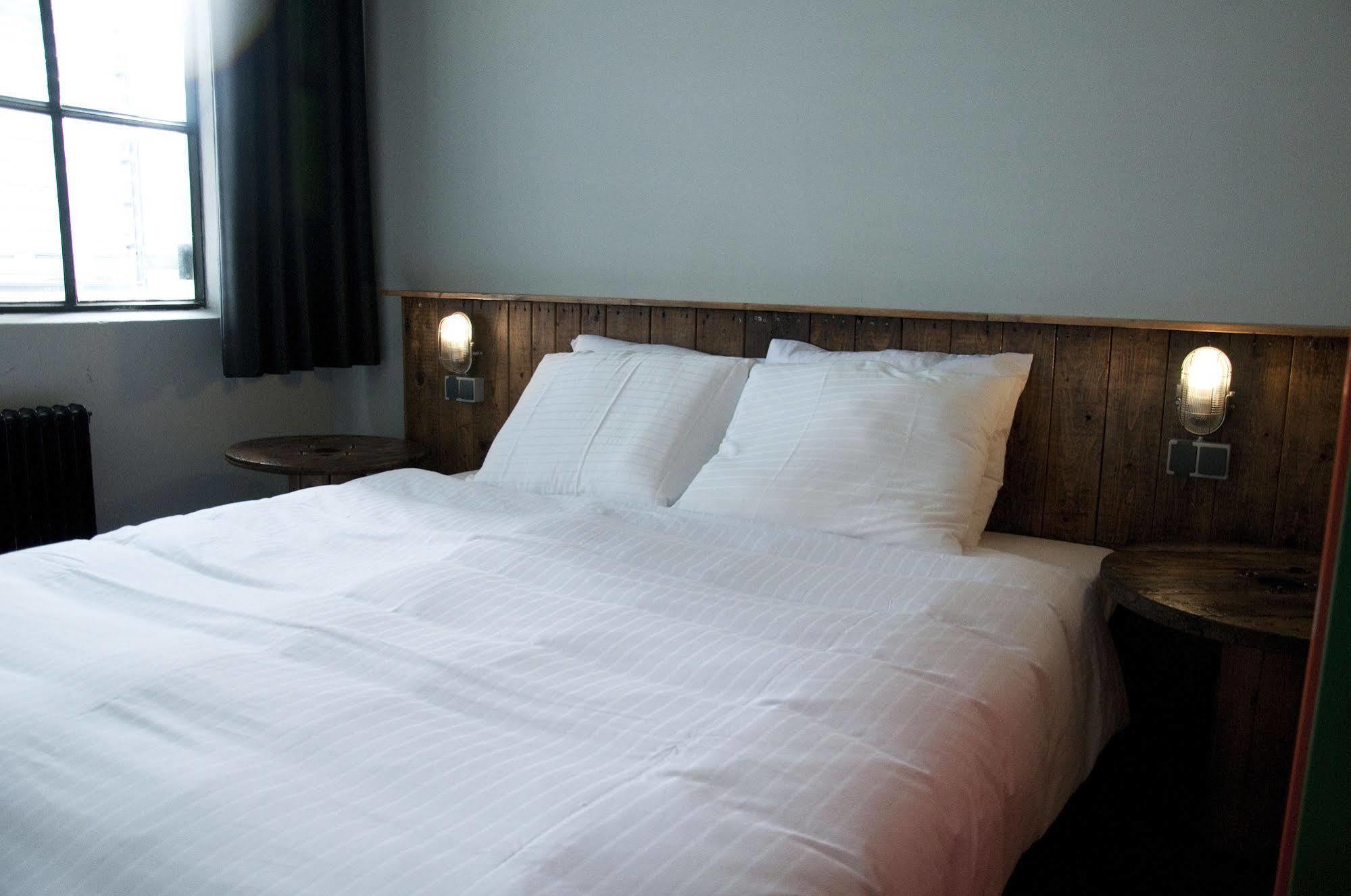 Stayokay Hostel Eindhoven - Blue Collar Экстерьер фото
