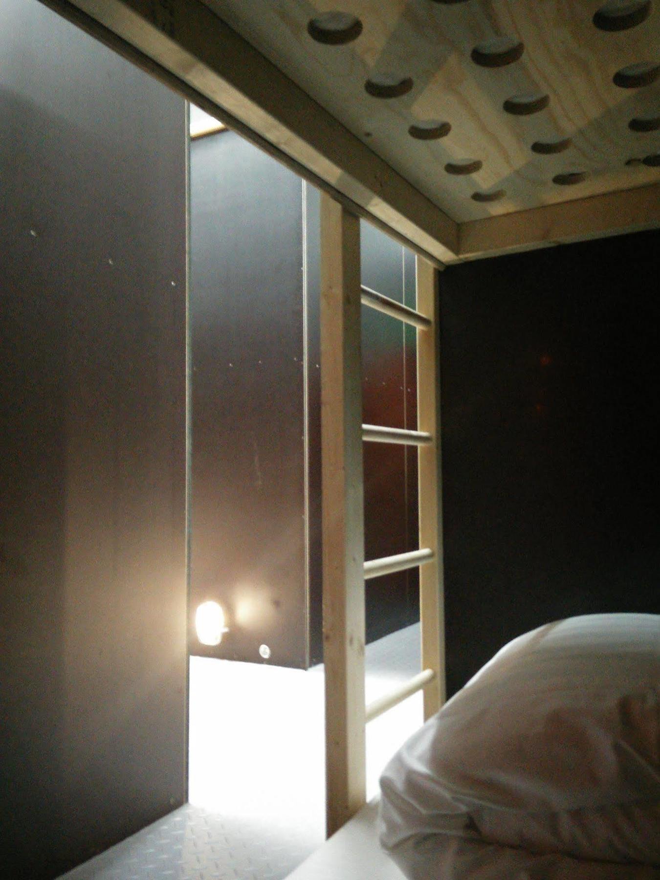 Stayokay Hostel Eindhoven - Blue Collar Экстерьер фото